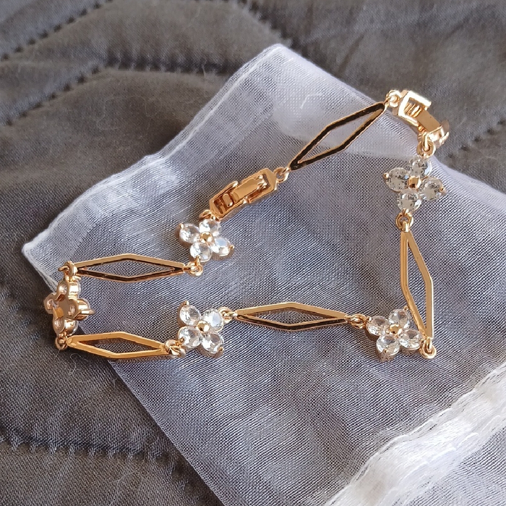 Gold and Crystal Flower Bracelet
